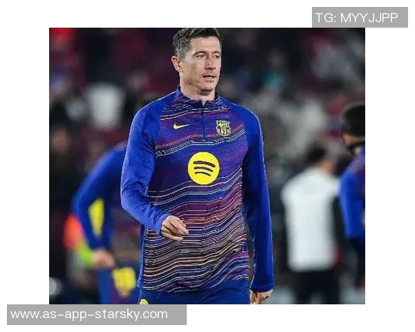 芝加哥火焰积极追求莱万但他仍优先考虑与巴萨续约