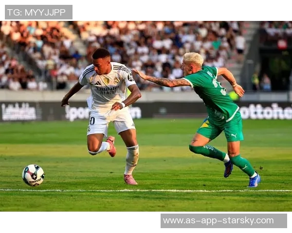 卡瓦哈尔伤后首次回归皇马合练姆巴佩继续专注恢复训练